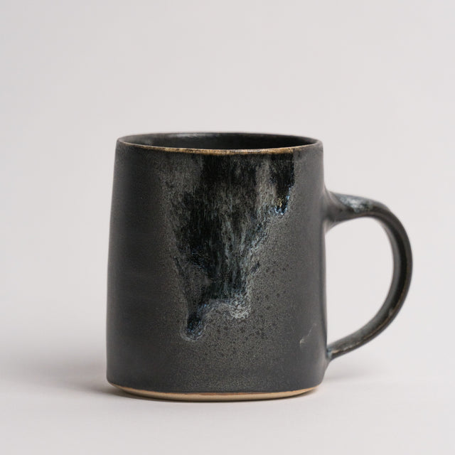 Black volcanic cup - ver 1