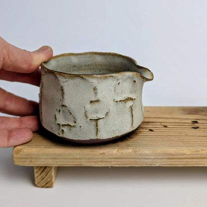 Chawan cup with spout medium size