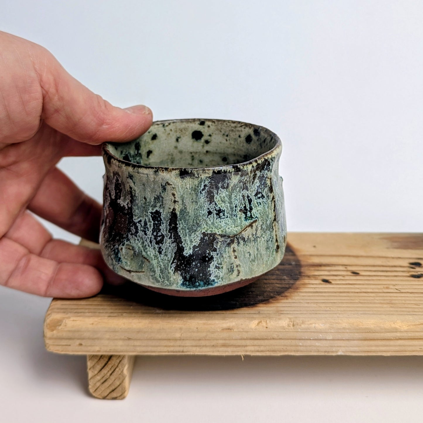 Chawan teacup with carving medium size