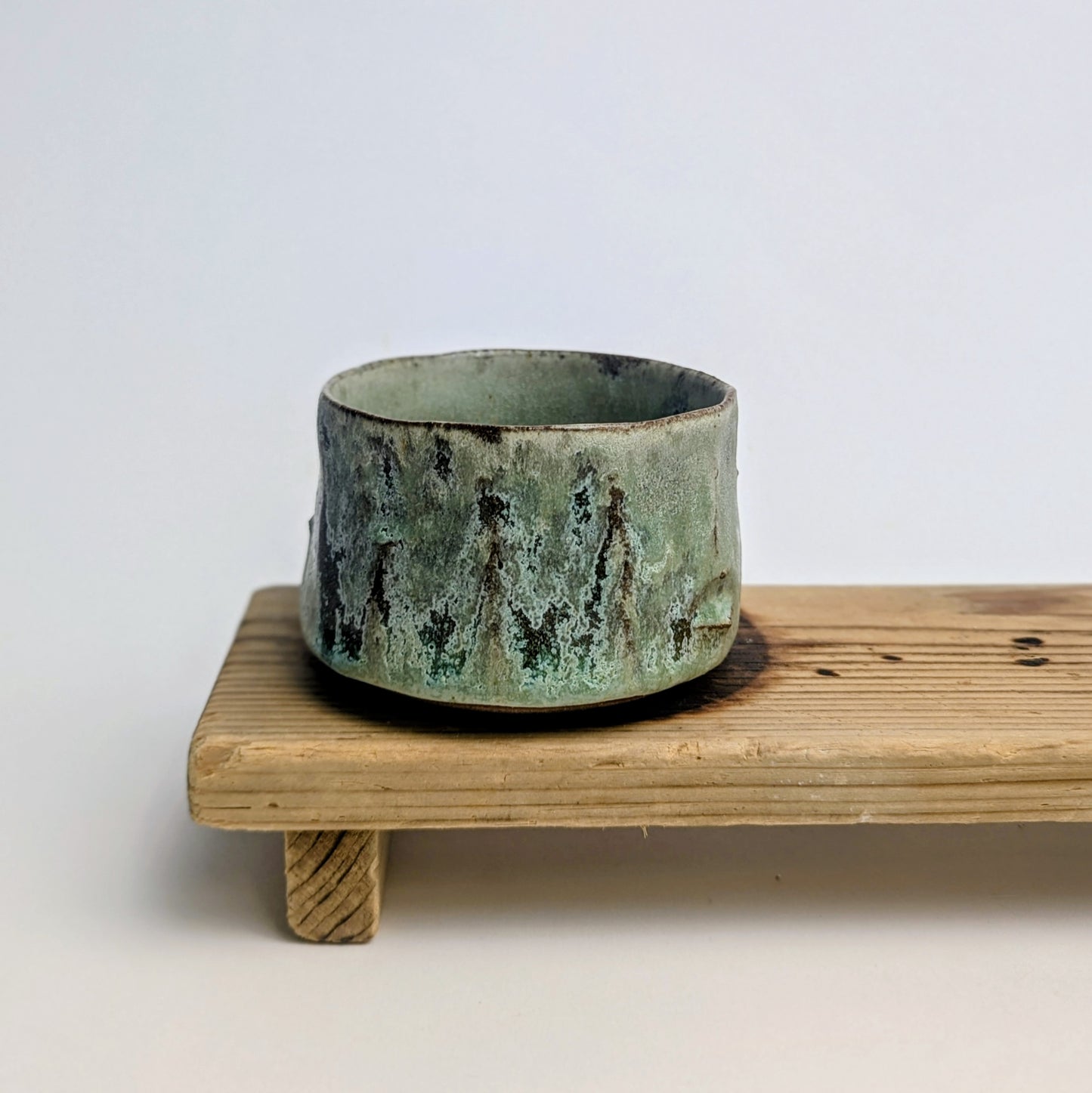 Chawan teacup with carving medium size